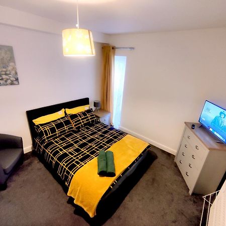 House Share With Few Ensuite Rooms Near Southmead Bristol Esterno foto