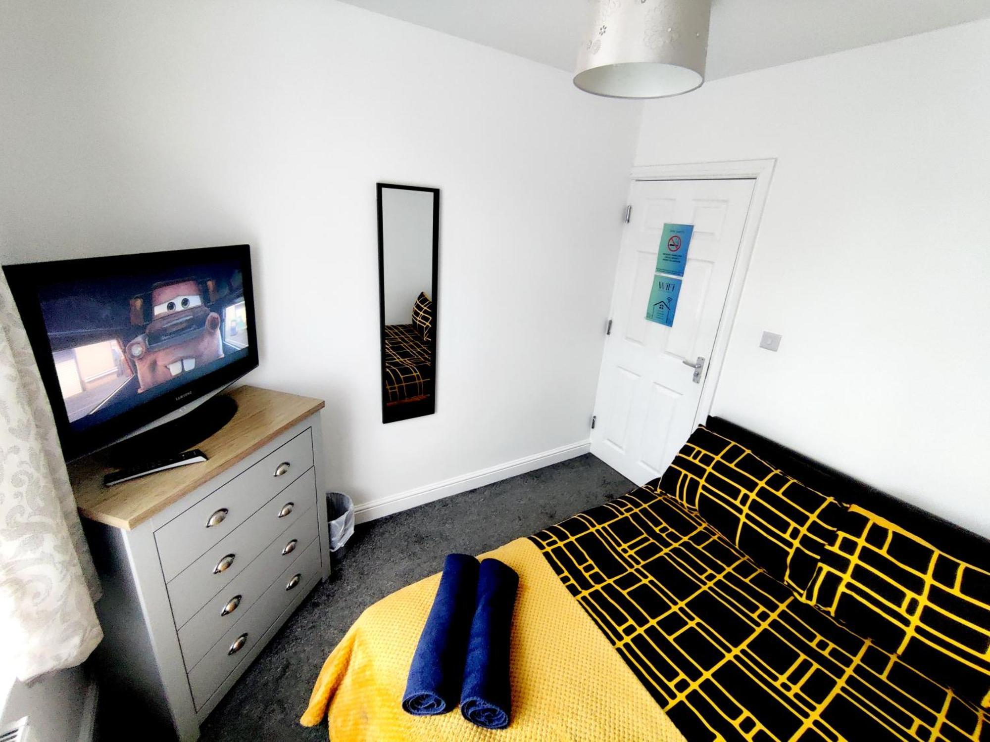 House Share With Few Ensuite Rooms Near Southmead Bristol Esterno foto