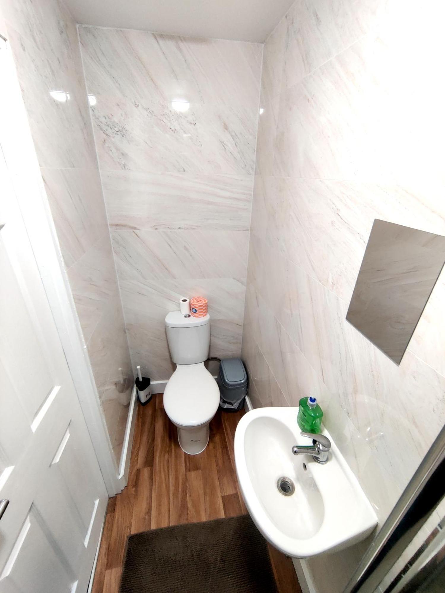 House Share With Few Ensuite Rooms Near Southmead Bristol Esterno foto